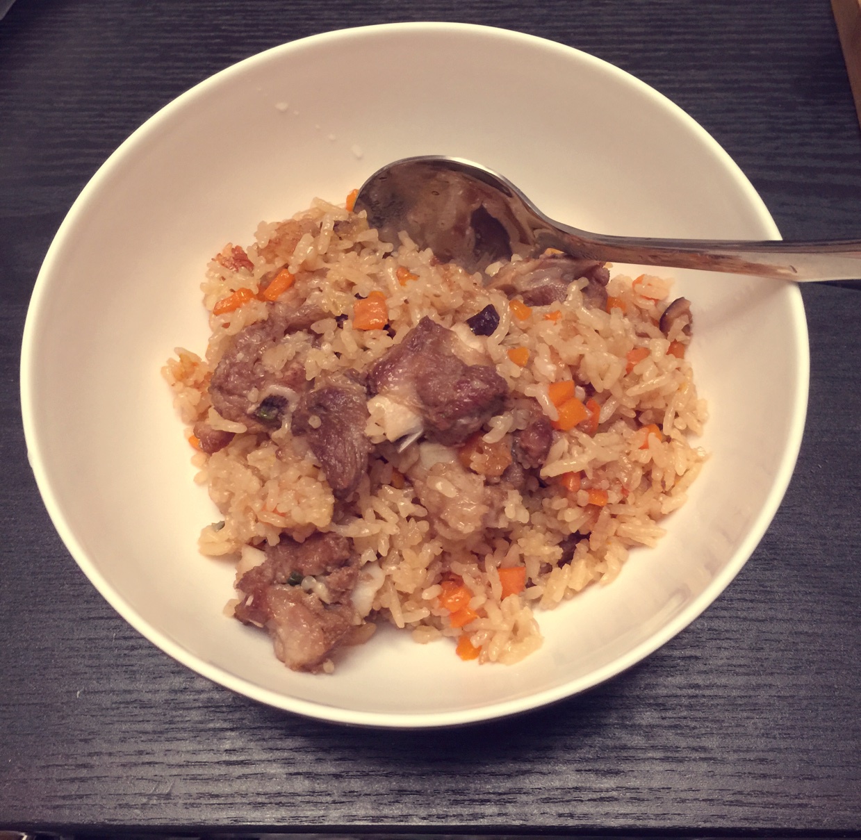 喷香排骨焖饭（爆好吃）