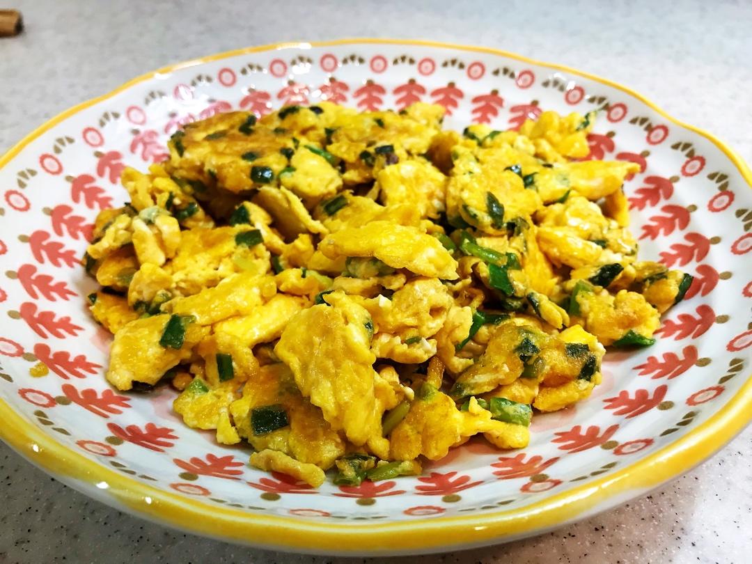 小葱炒鸡蛋