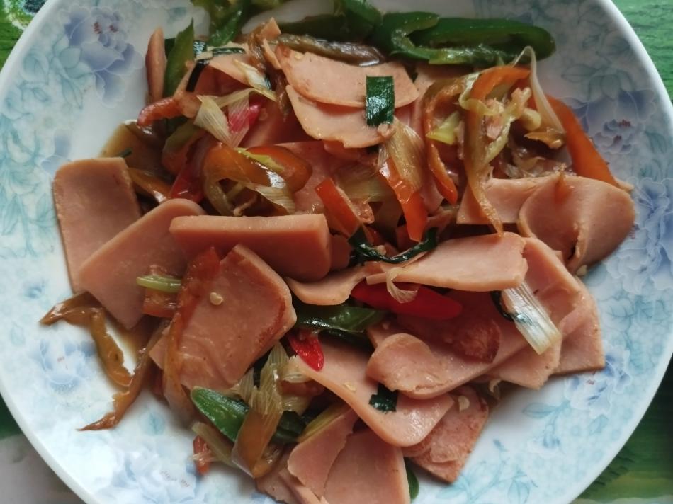 青椒火腿炒鸡蛋