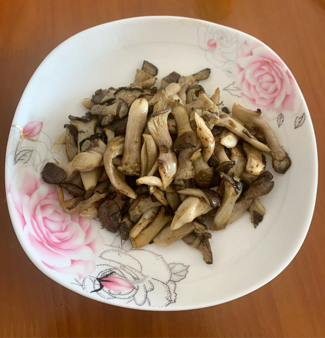 干煸平菇（有肉的味道）