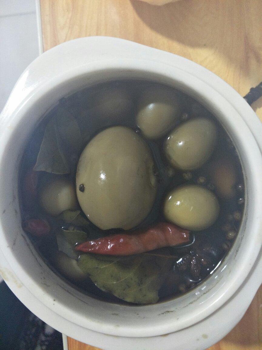 乡巴佬卤鹌鹑蛋