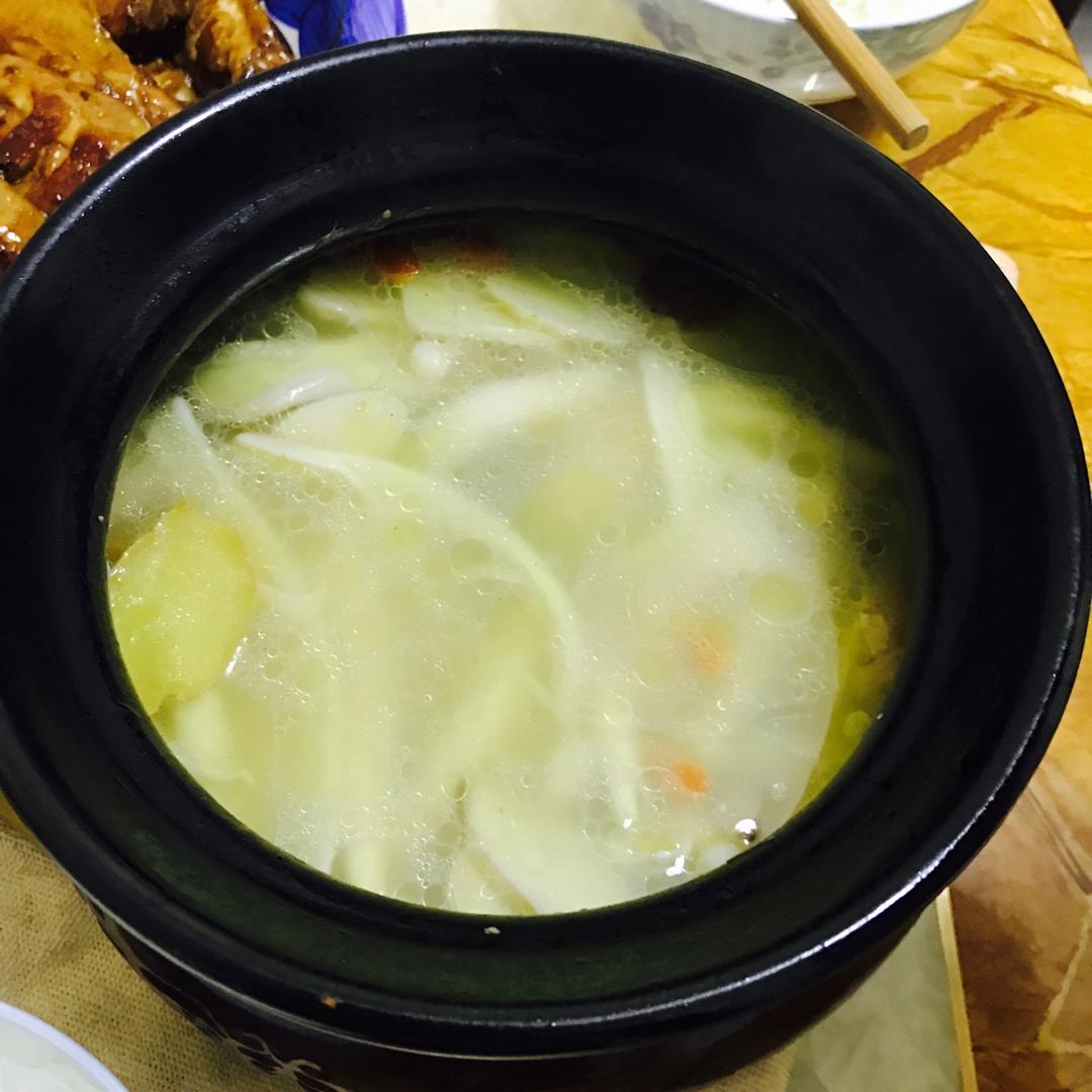 冬日暖汤——菌菇汤