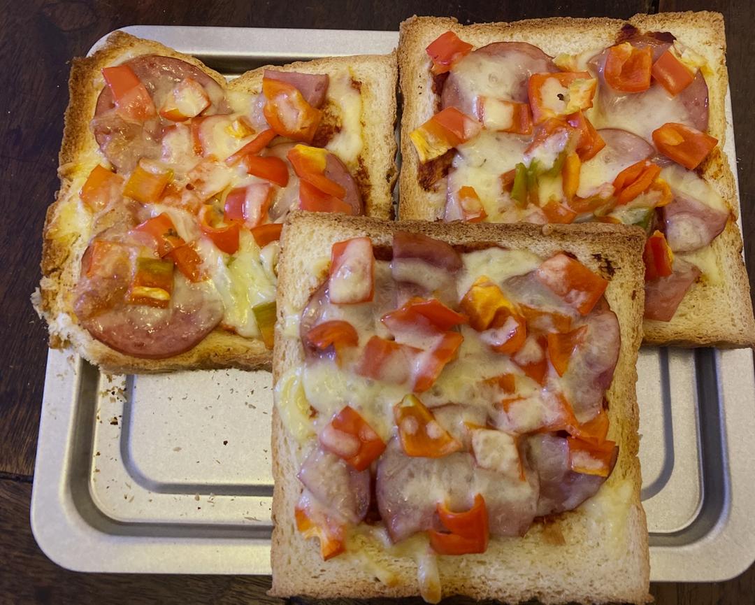 超好吃面包披萨🍕