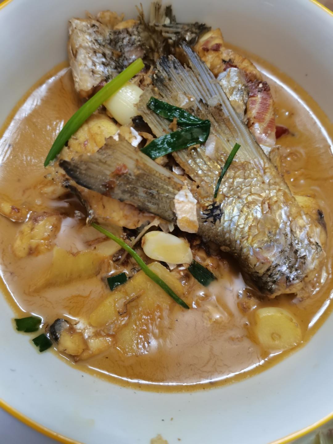 红烧鲈鱼