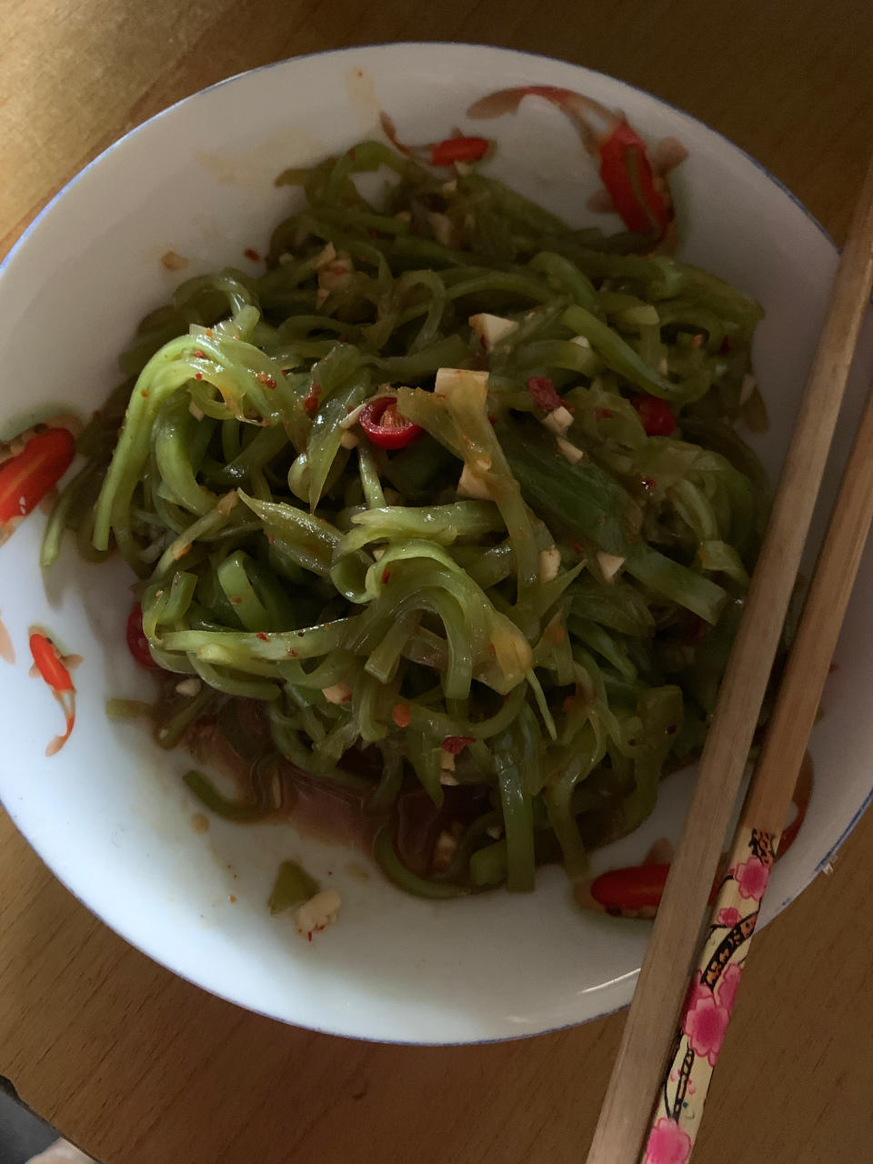 凉拌莴笋丝，千万别焯水，这样做更爽脆