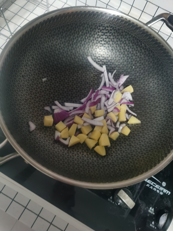 小铭～～肥牛土豆饭的做法 步骤3