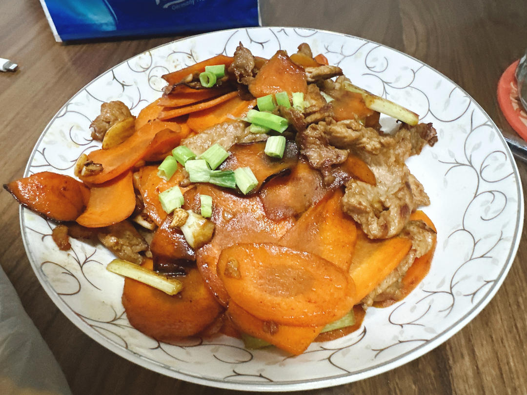 超下饭的胡萝卜炒肉