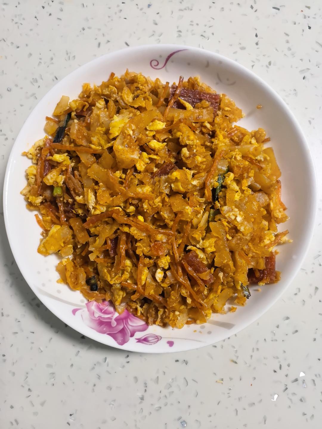 辣条炒手抓饼丝的做法