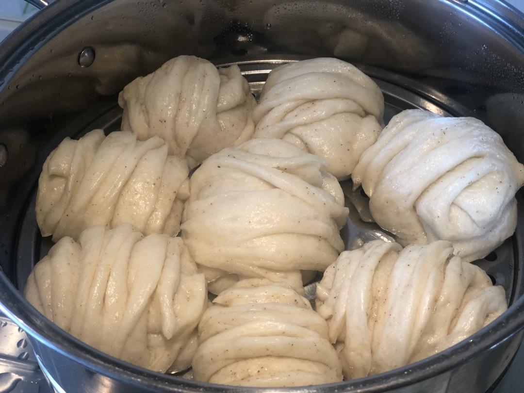 懒人自发面蒸椒盐花卷