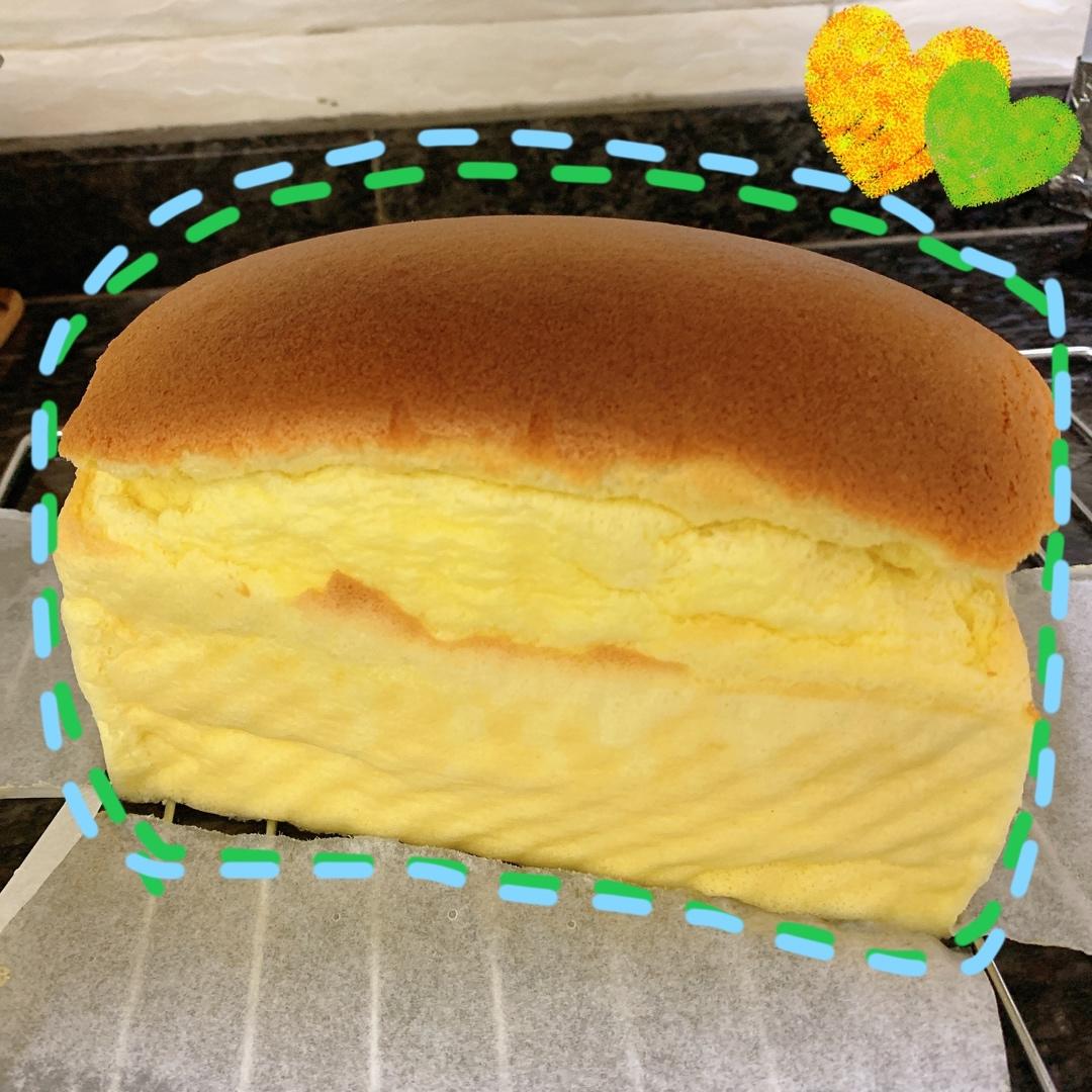 堪比柯基屁股
爆浆芝士🧀古早蛋糕