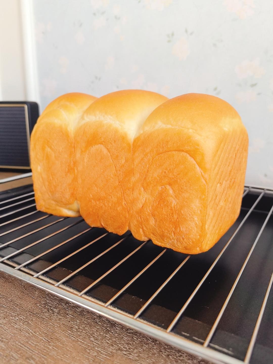 蛋清鲜奶超绵吐司