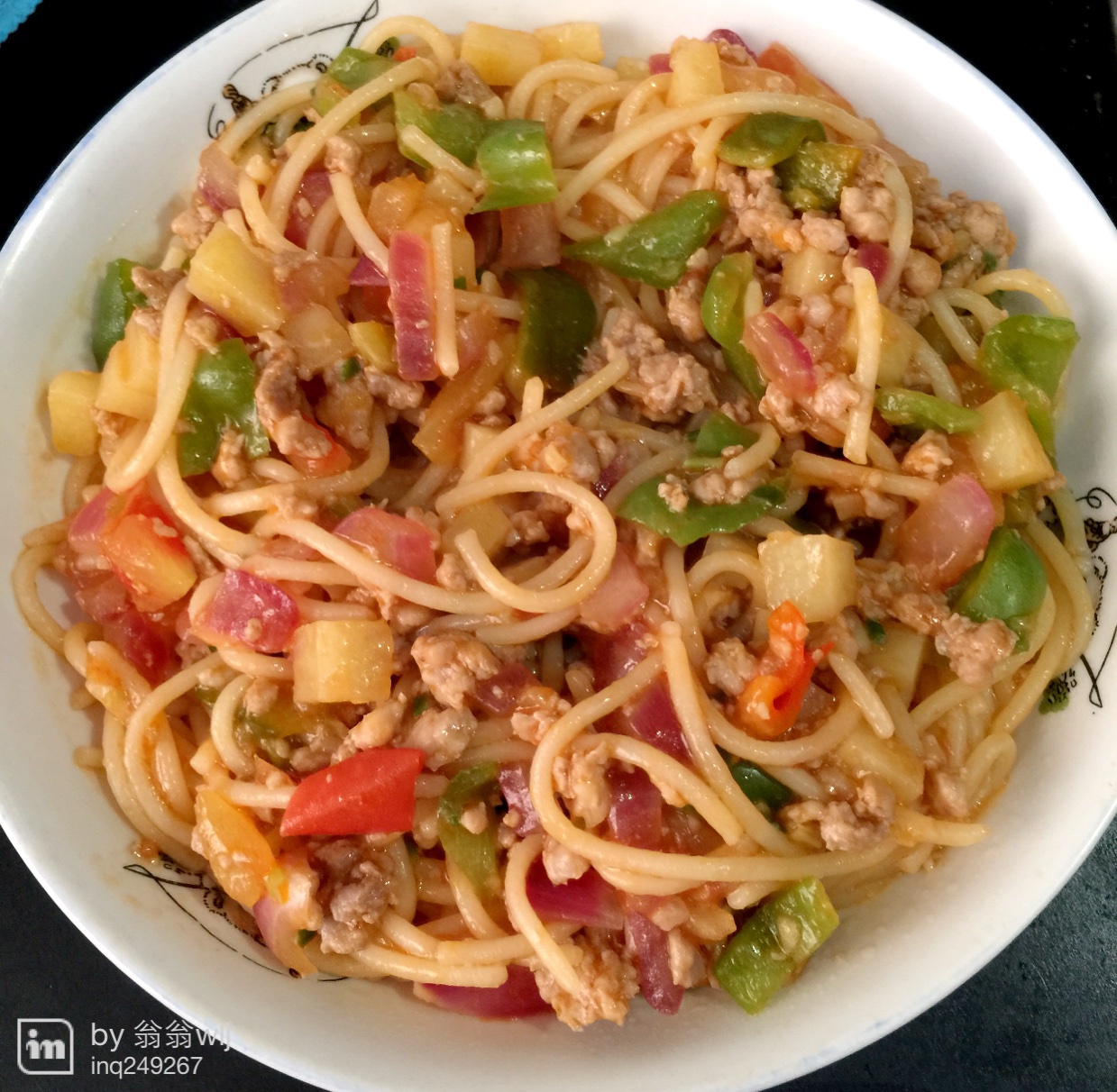 超级美味正宗的意大利番茄肉酱面