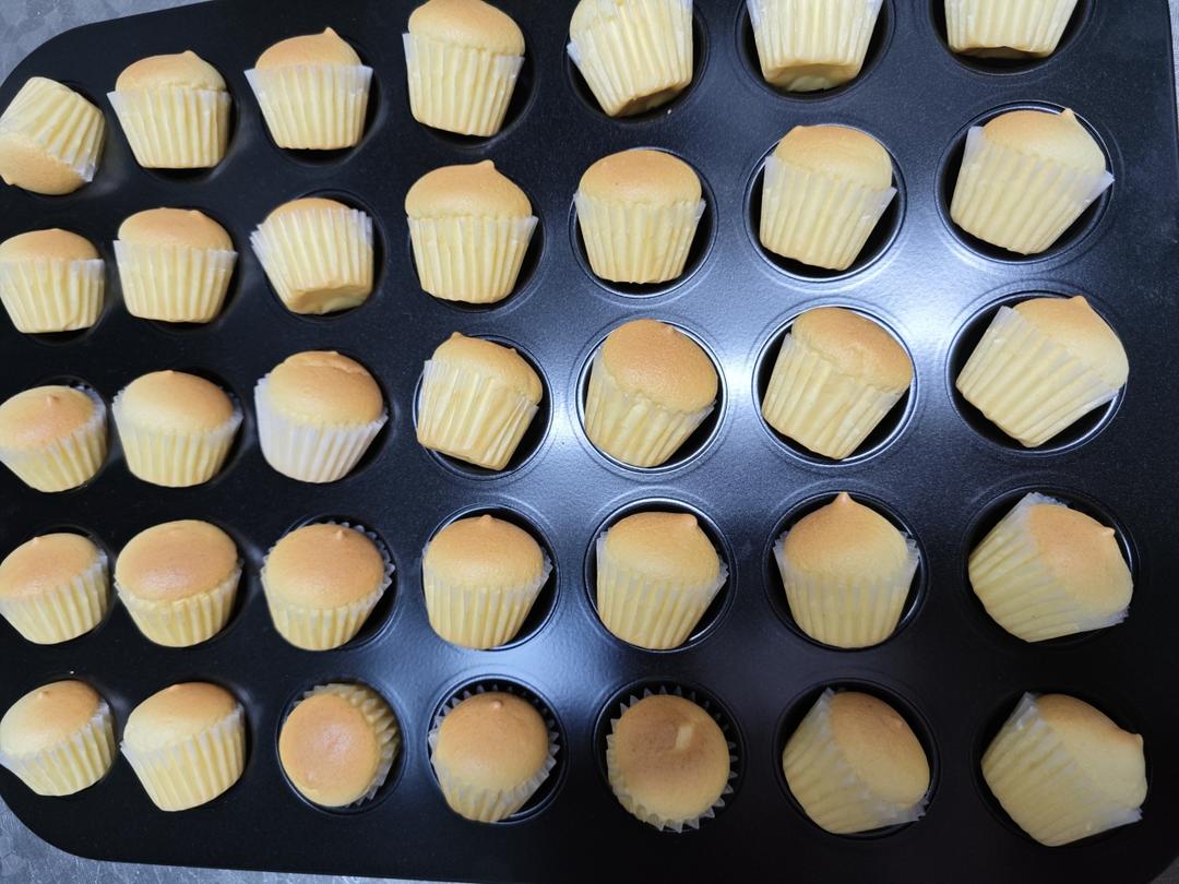 35连迷你小蛋糕【烤箱版食谱】