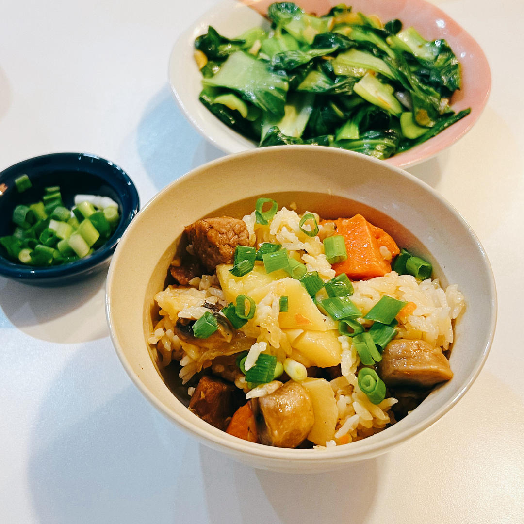 土豆牛腩焖饭