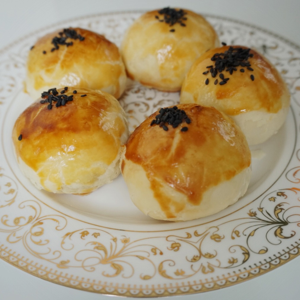 豆沙蛋黄酥