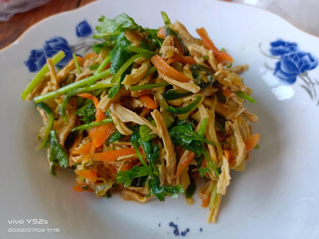 夏季清爽开胃🥒十分钟搞定🐤低脂凉拌鸡胸肉