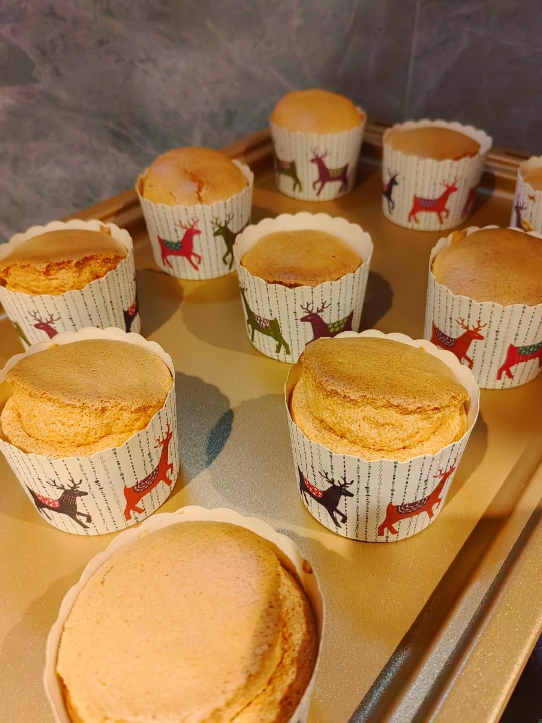 纸杯蛋糕 8寸戚风蛋糕的量