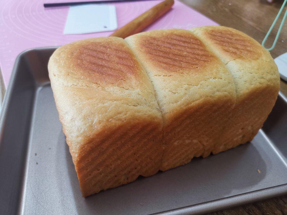 全世界最好吃没有之一的汤种布里欧修老面包