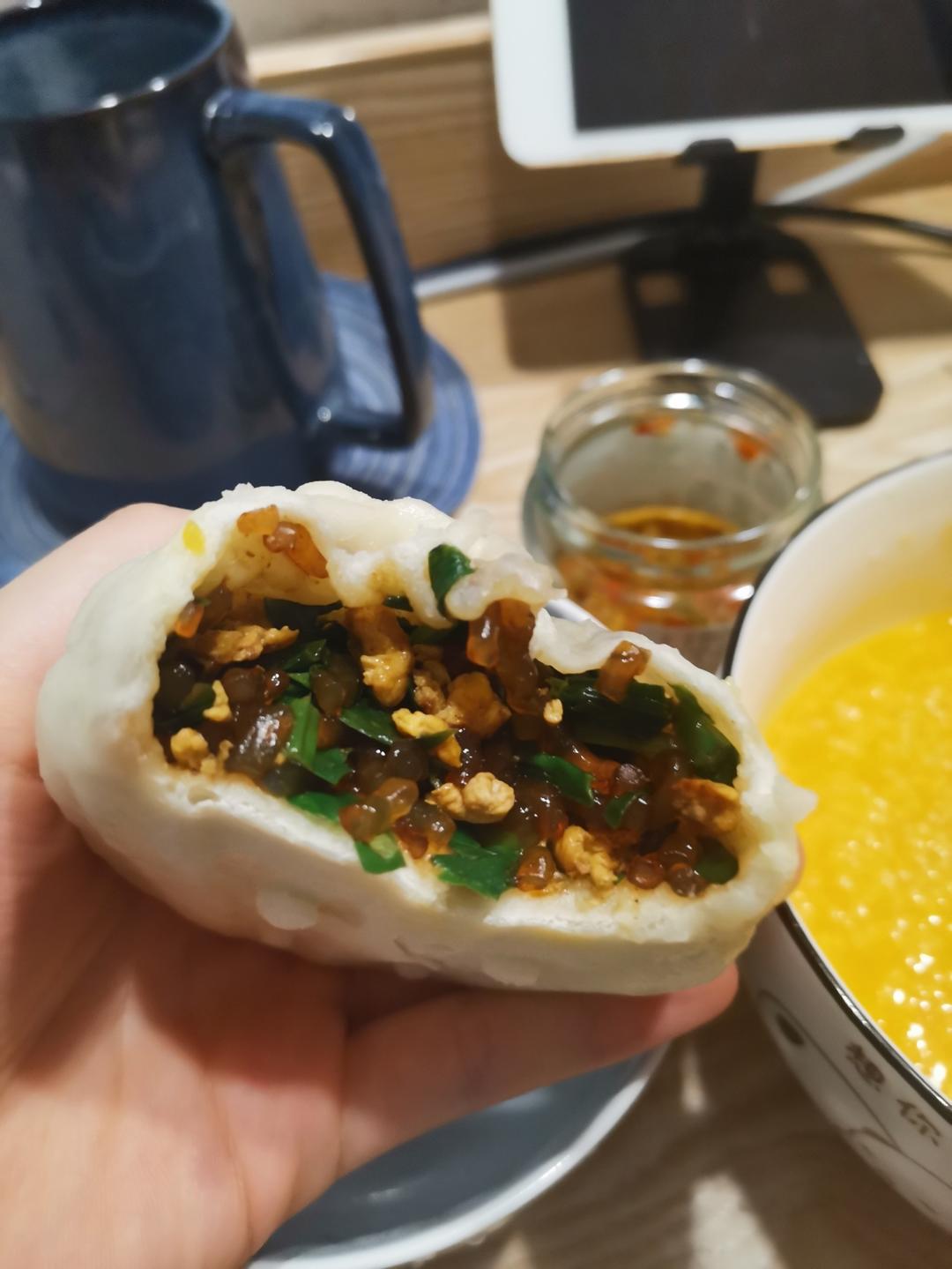 韭菜鸡蛋包子