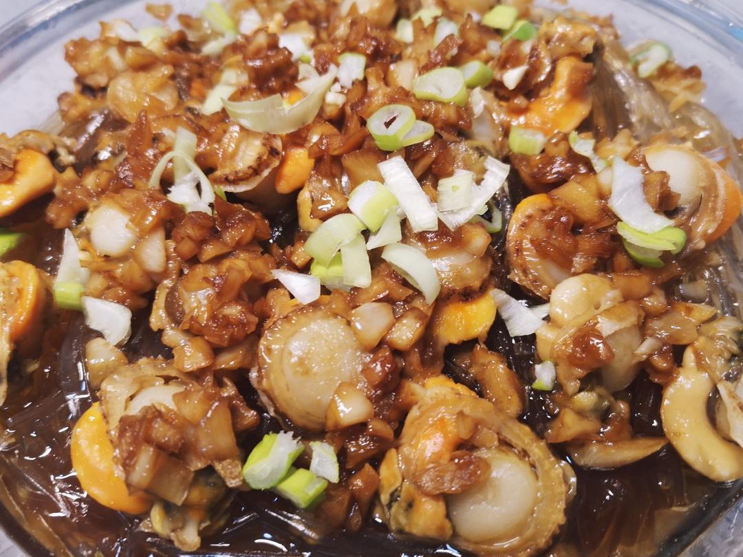 蒜蓉扇贝肉蒸粉丝