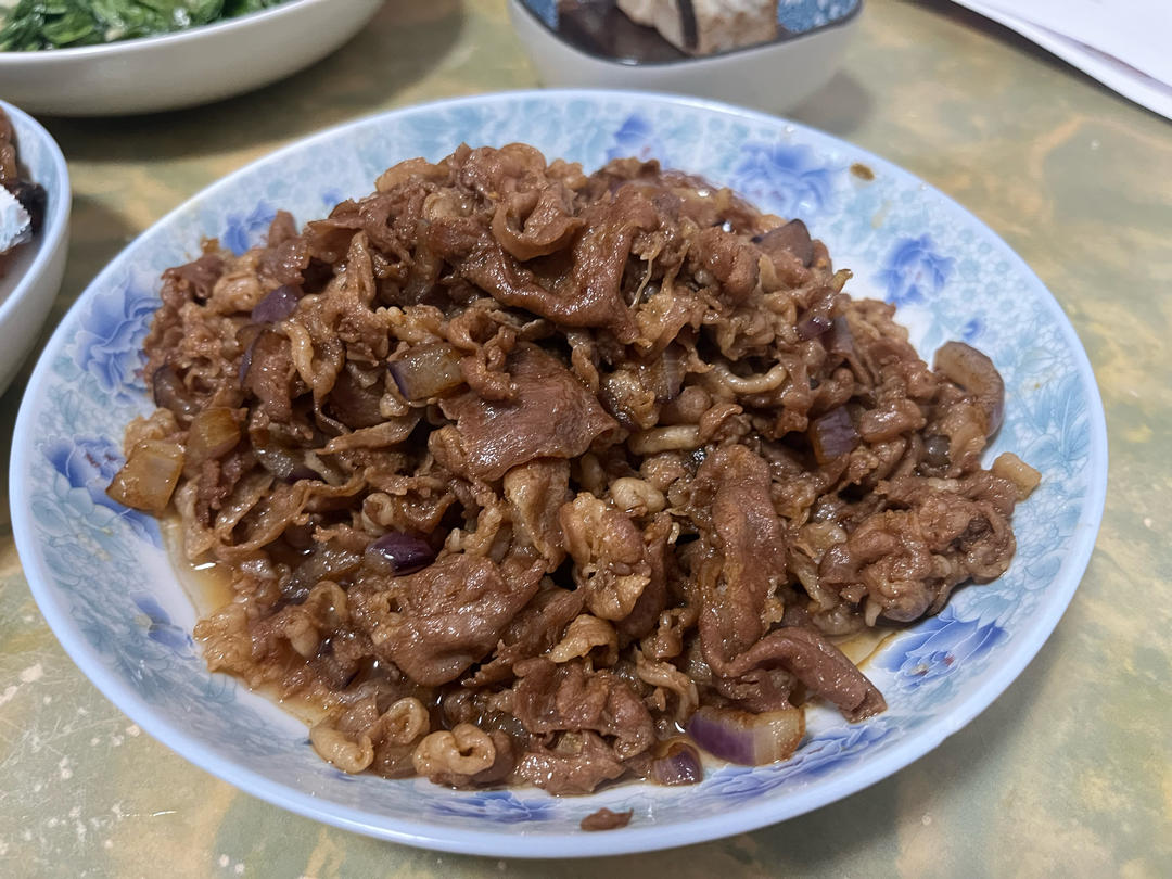 超简单的孜然洋葱炒羊肉片