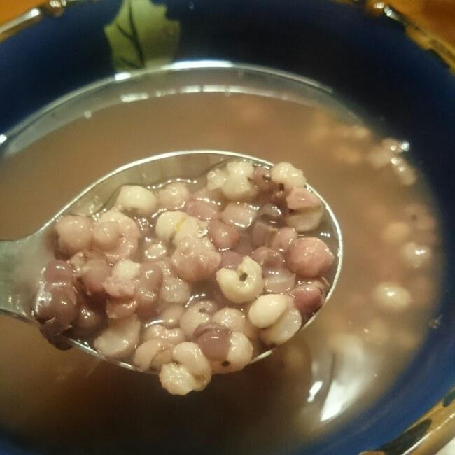 膳魔师焖烧锅菜谱:
红豆薏米汤的做法