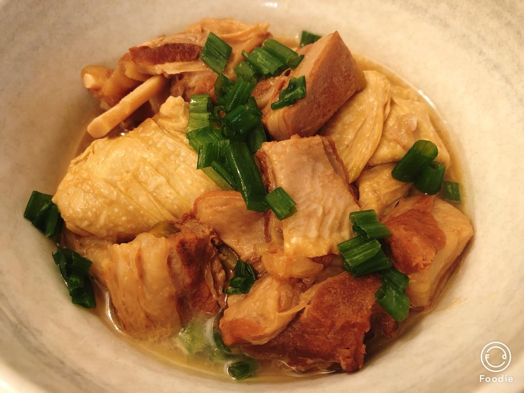 私房秘制粤式羊腩煲