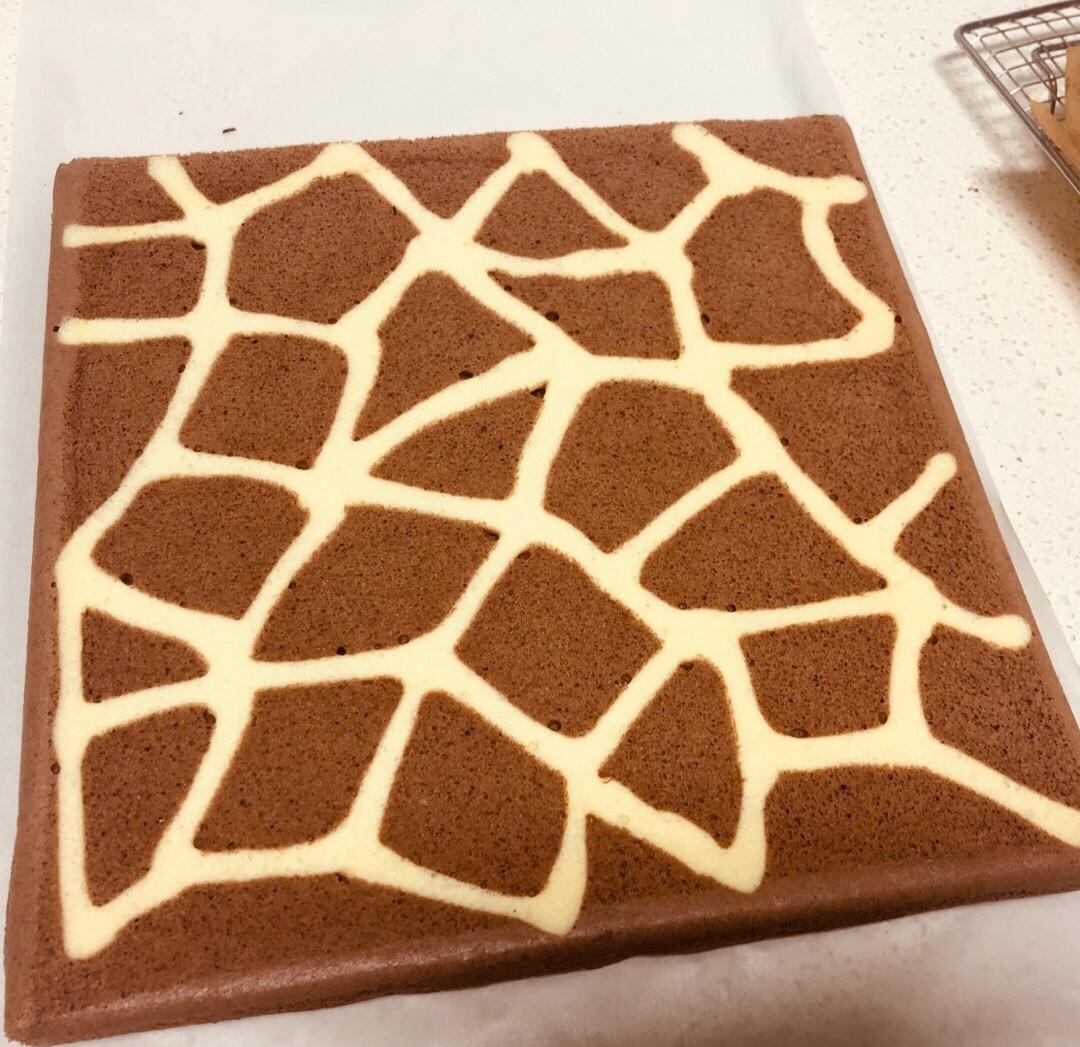 肥而不腻的超厚瑞士卷