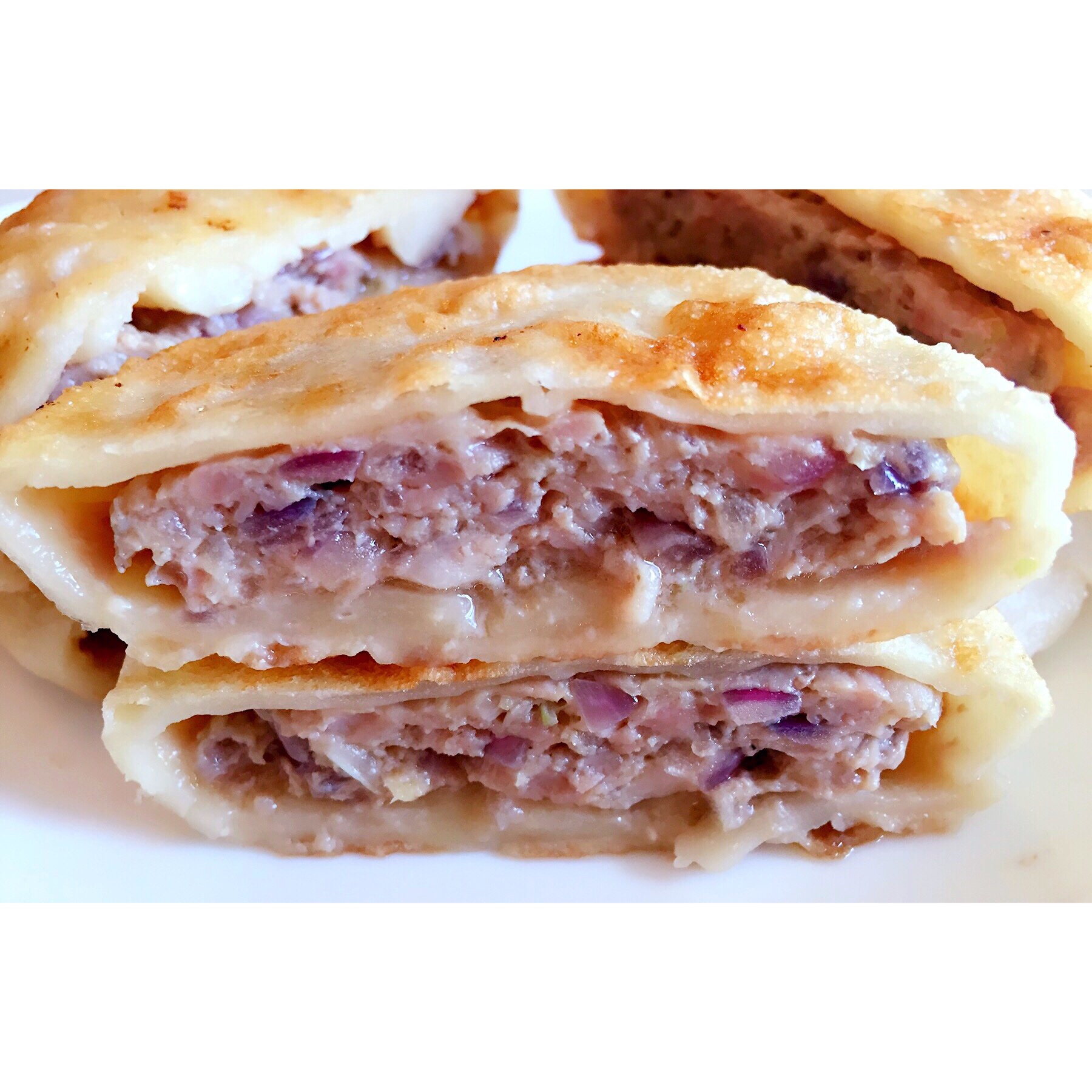 安小颜啊做的洋葱牛肉馅饼