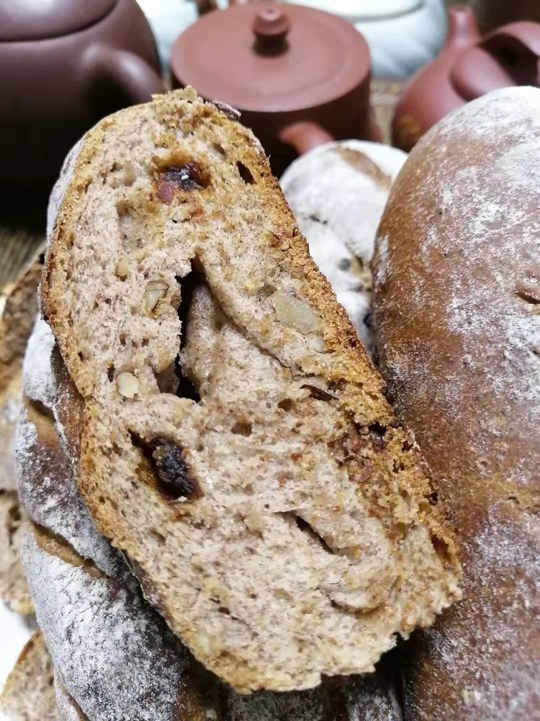 全麦核桃红枣软欧