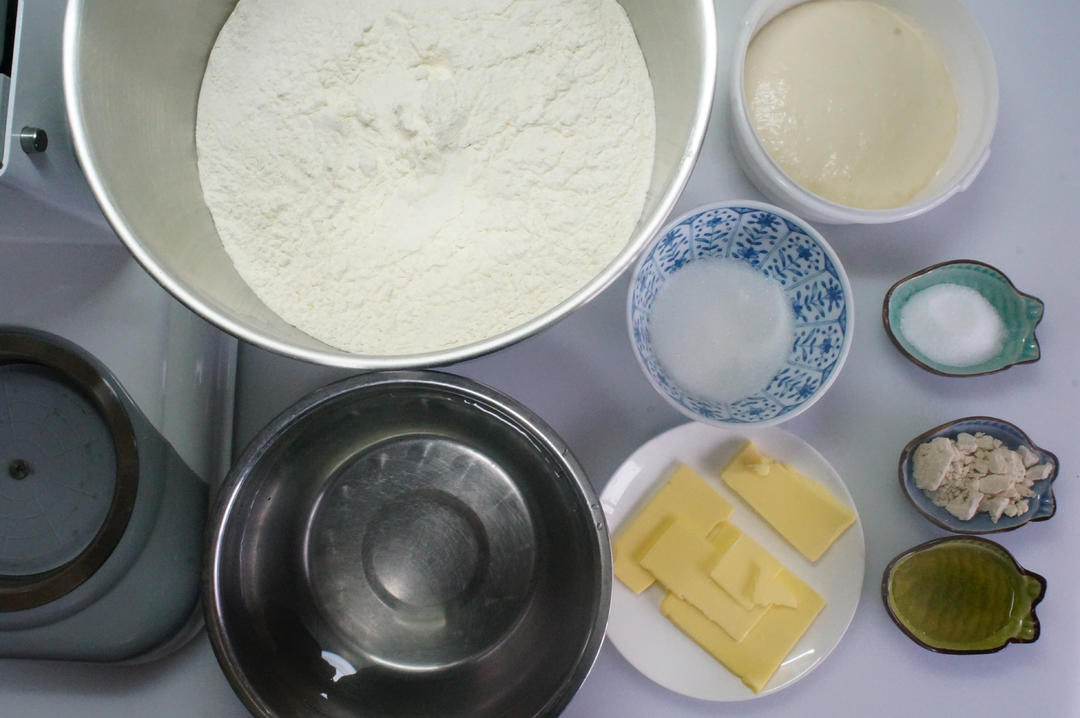 纯奶手撕吐司的做法 步骤1