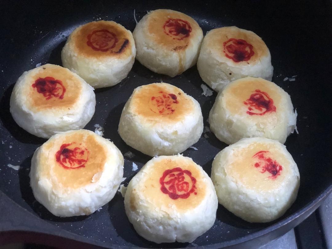 鲜美多汁的——榨菜鲜肉月饼