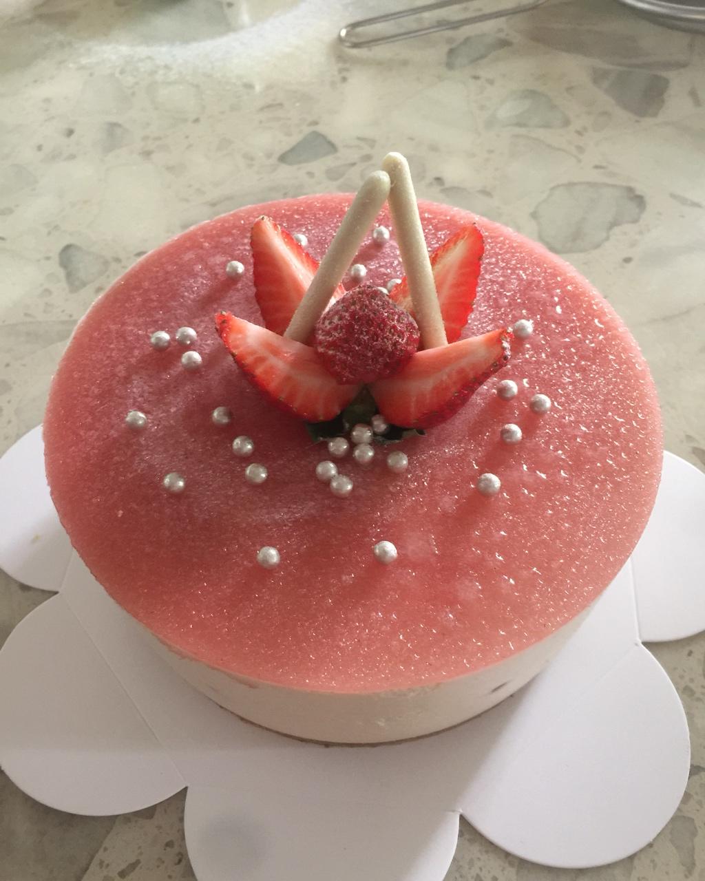 《Tinrry下午茶》教你做草莓芝士慕斯（6寸配方）