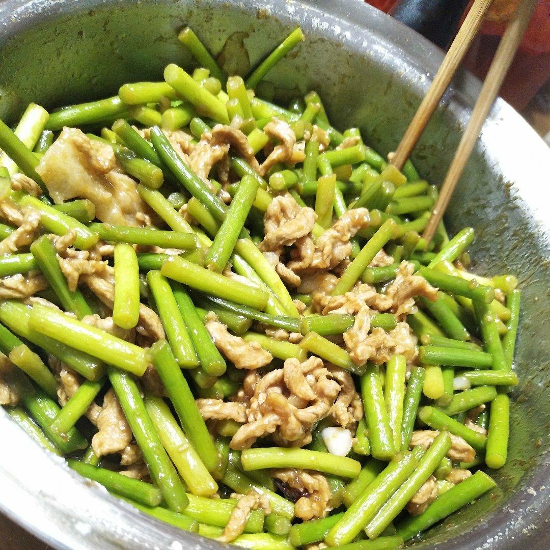 蒜苗炒肉