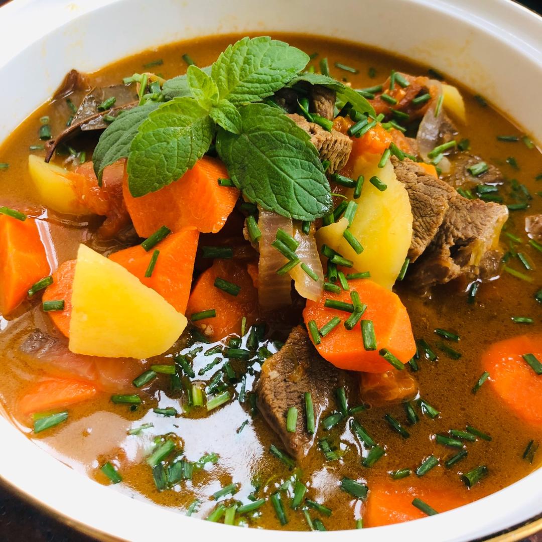 番茄土豆炖牛腩