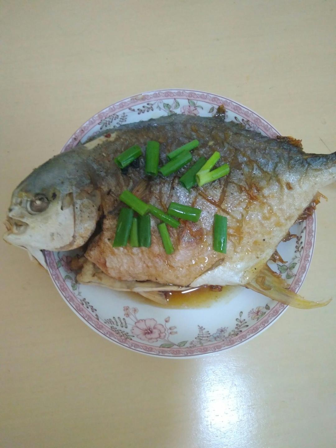 红烧黄鱼—鱼皮不破的小窍门