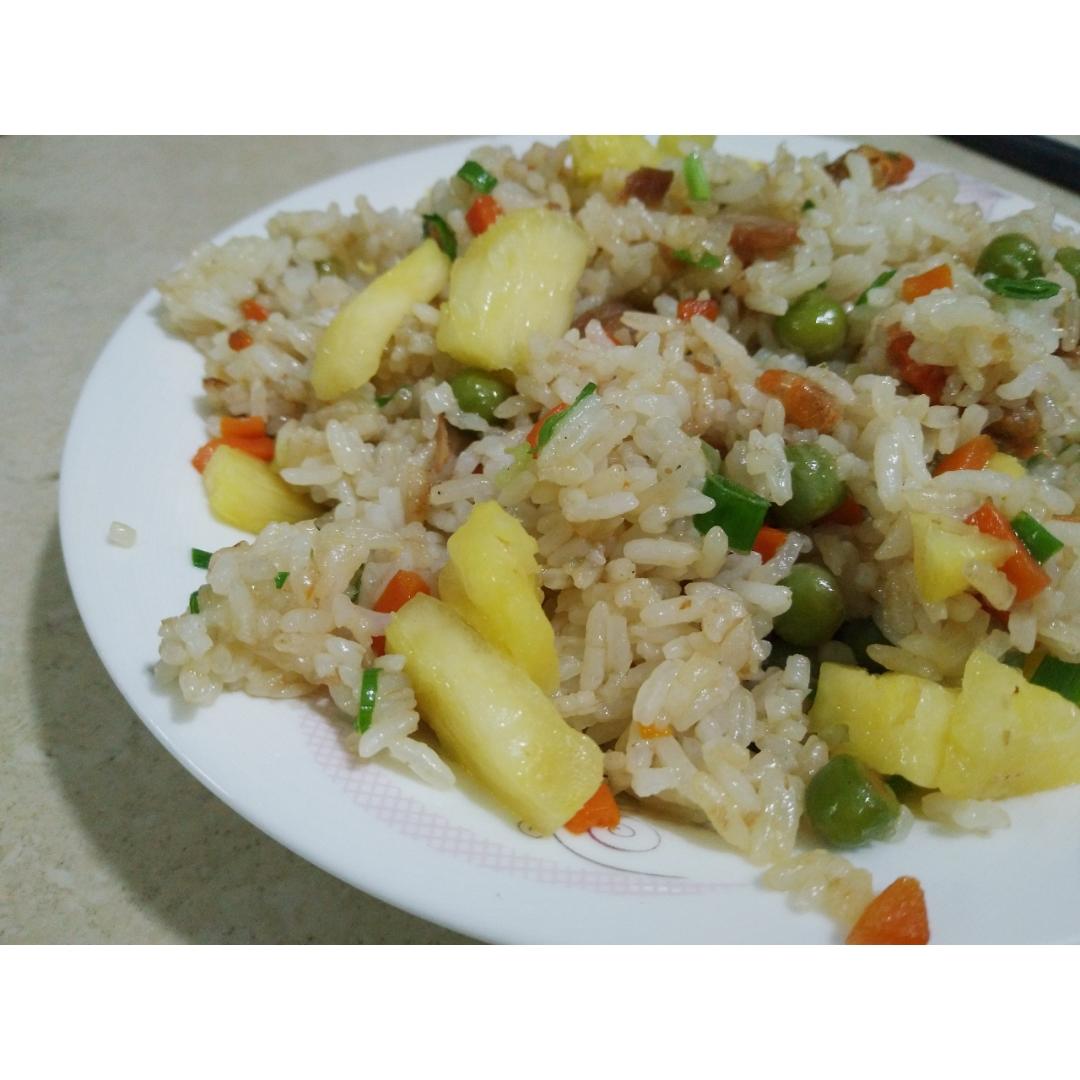 菠萝炒饭