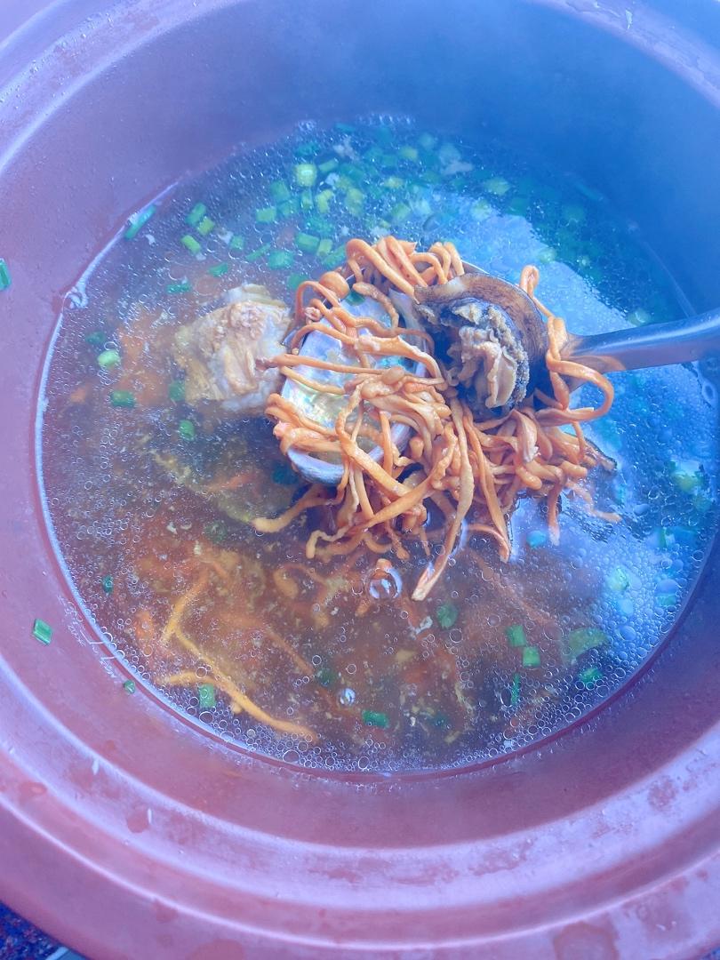 虫草花排骨鲍鱼汤