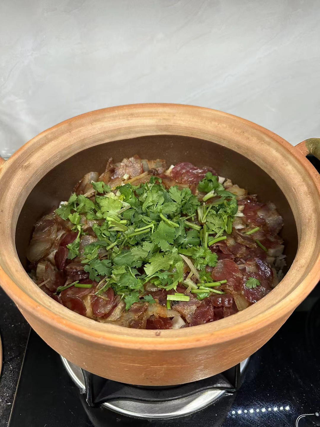 腊肉煲仔饭