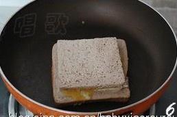 简版三明治的做法 步骤6