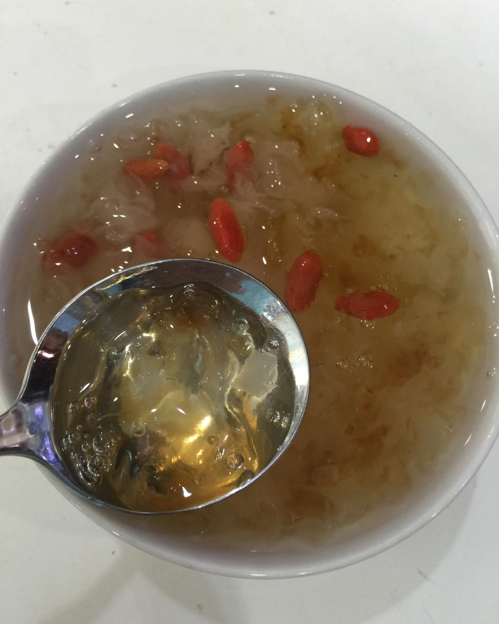 堂妈小厨——皂角米桃胶银耳羹