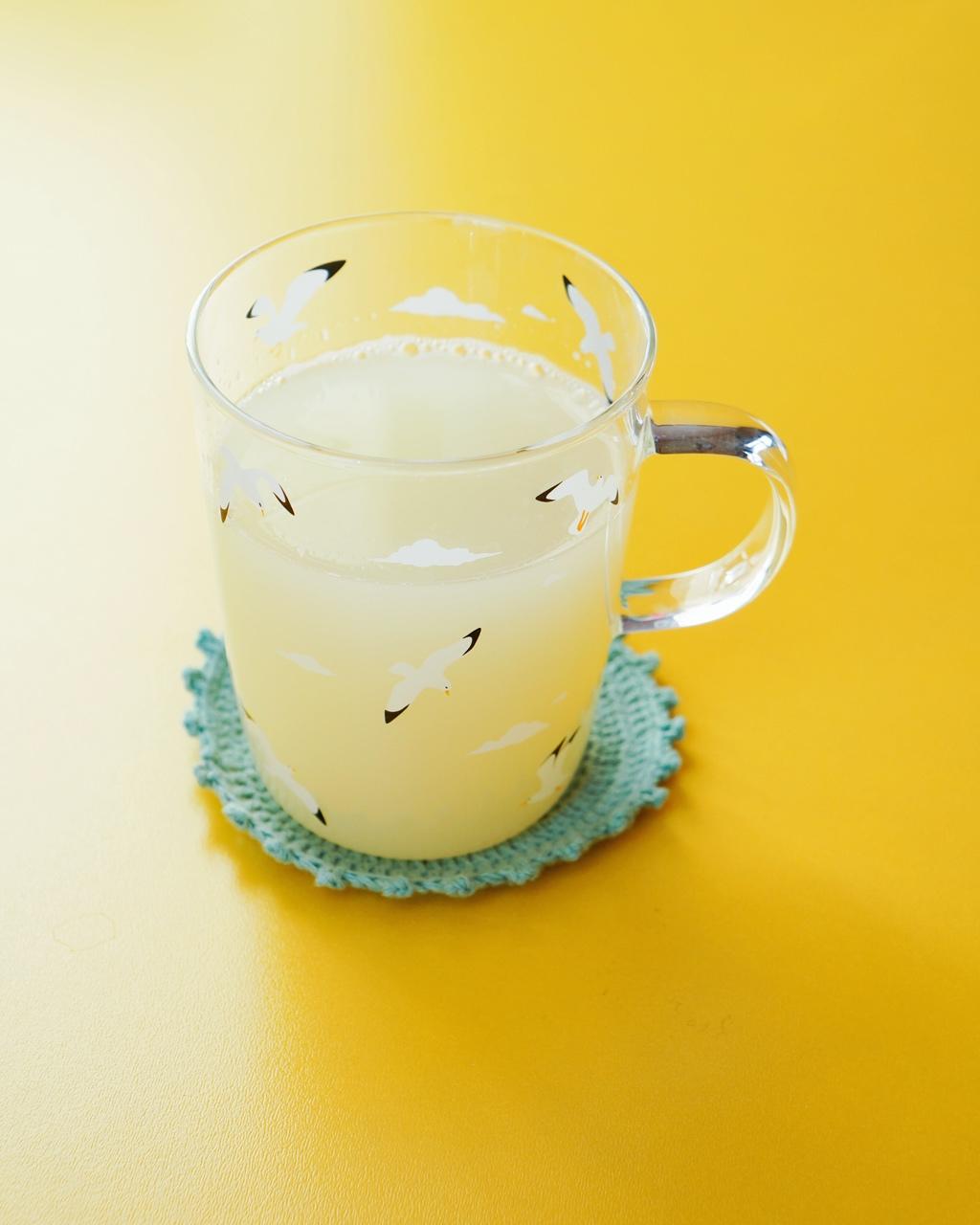 鲜藕榨梨汁