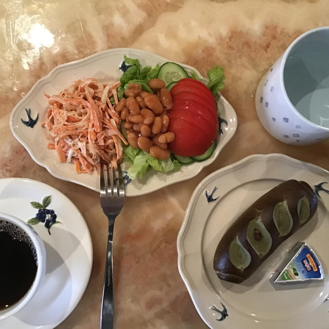 胡萝卜蟹柳丝温沙拉【健康小食】