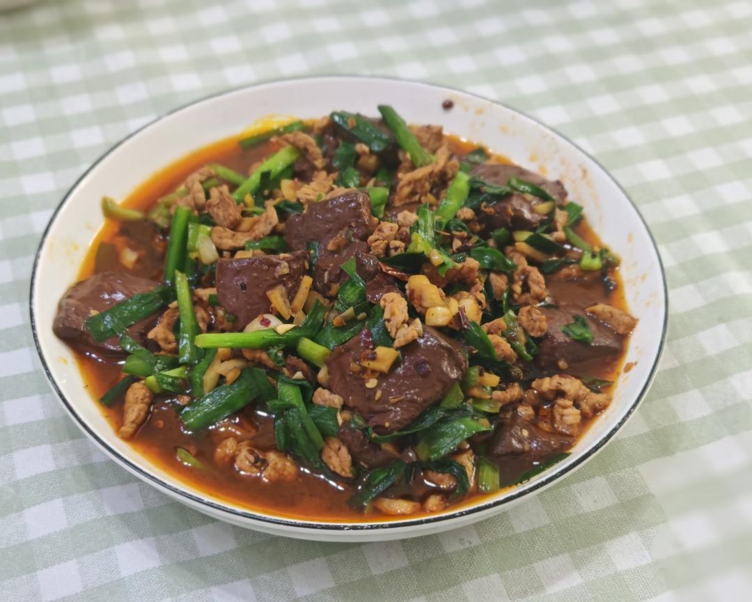 无敌好吃入味红烧猪血