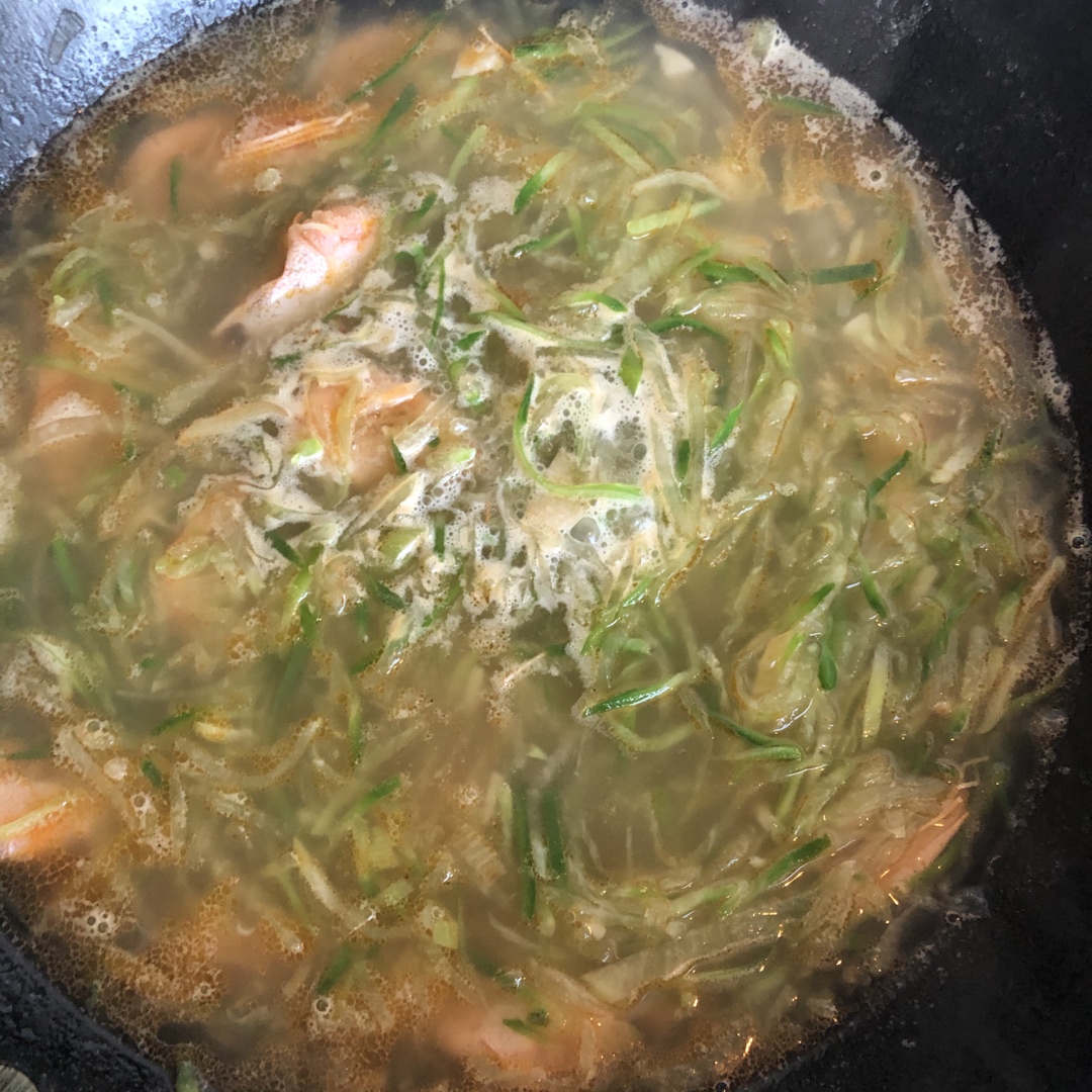 萝卜丝鲜虾汤