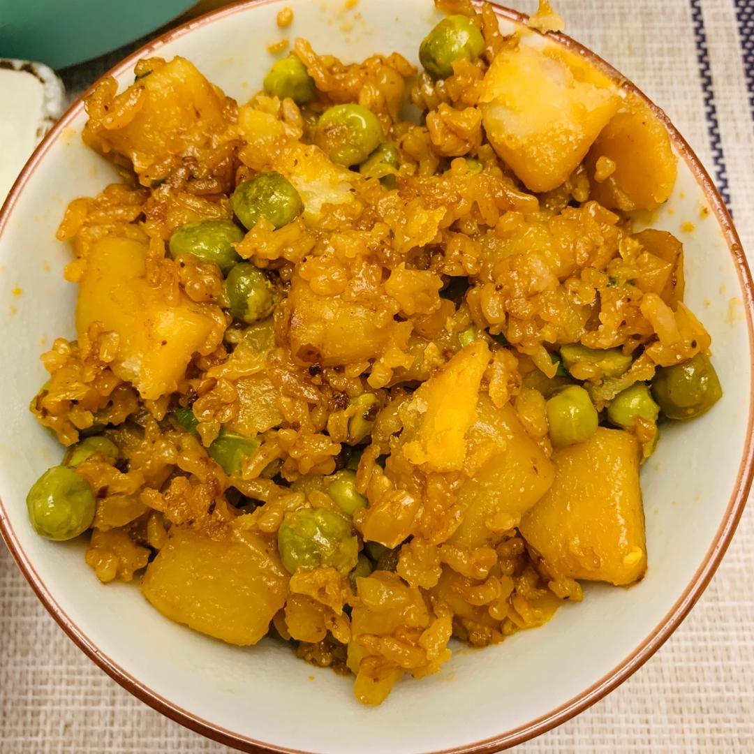 土豆焖饭（电饭锅版）