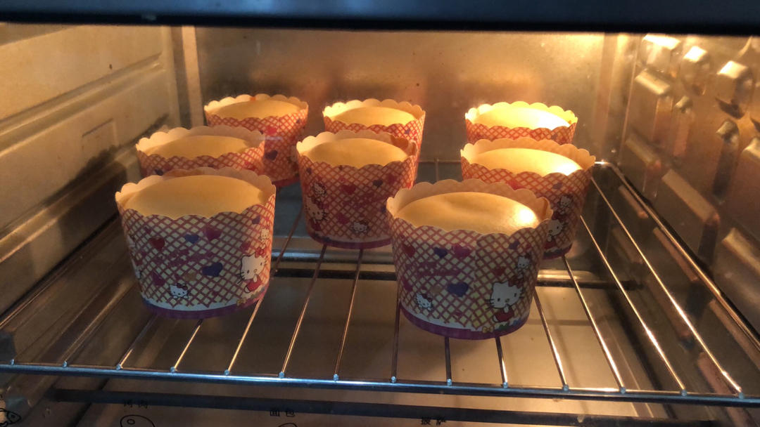 一款海盐与焦糖完美融合的戚风蛋糕，好吃到停不下来！！！