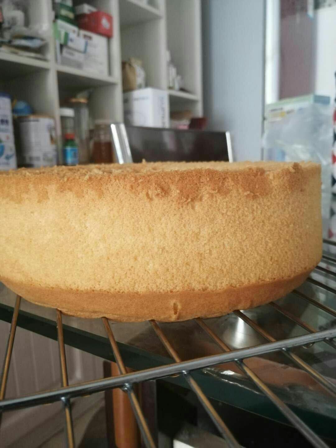 轻盈的十寸戚风蛋糕方子
