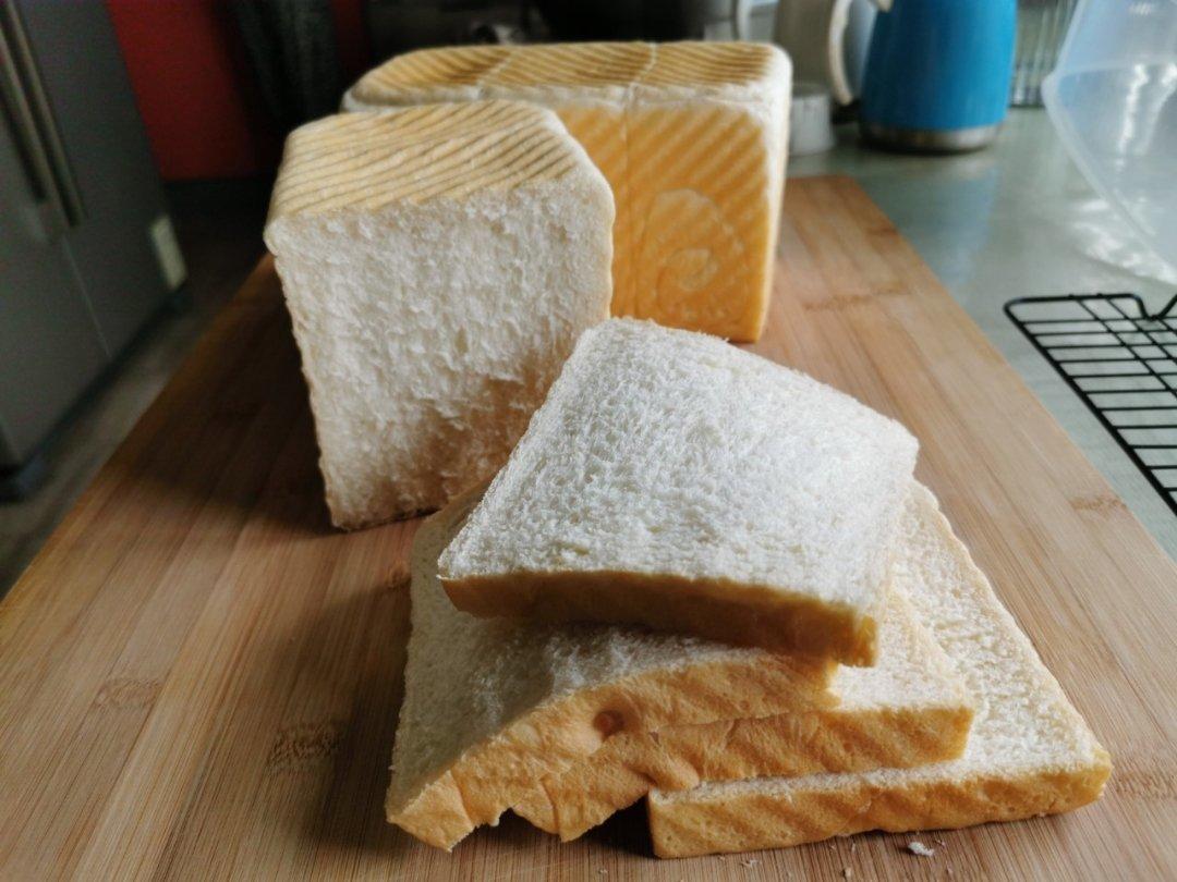 吴克己手撕炼乳吐司