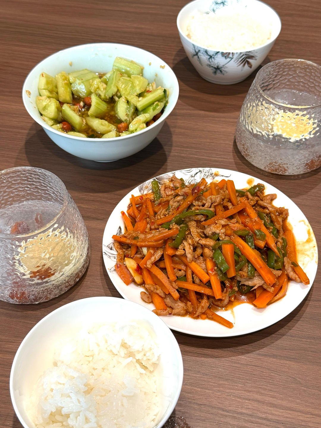 看了就会做的超级下饭菜～鱼香肉丝